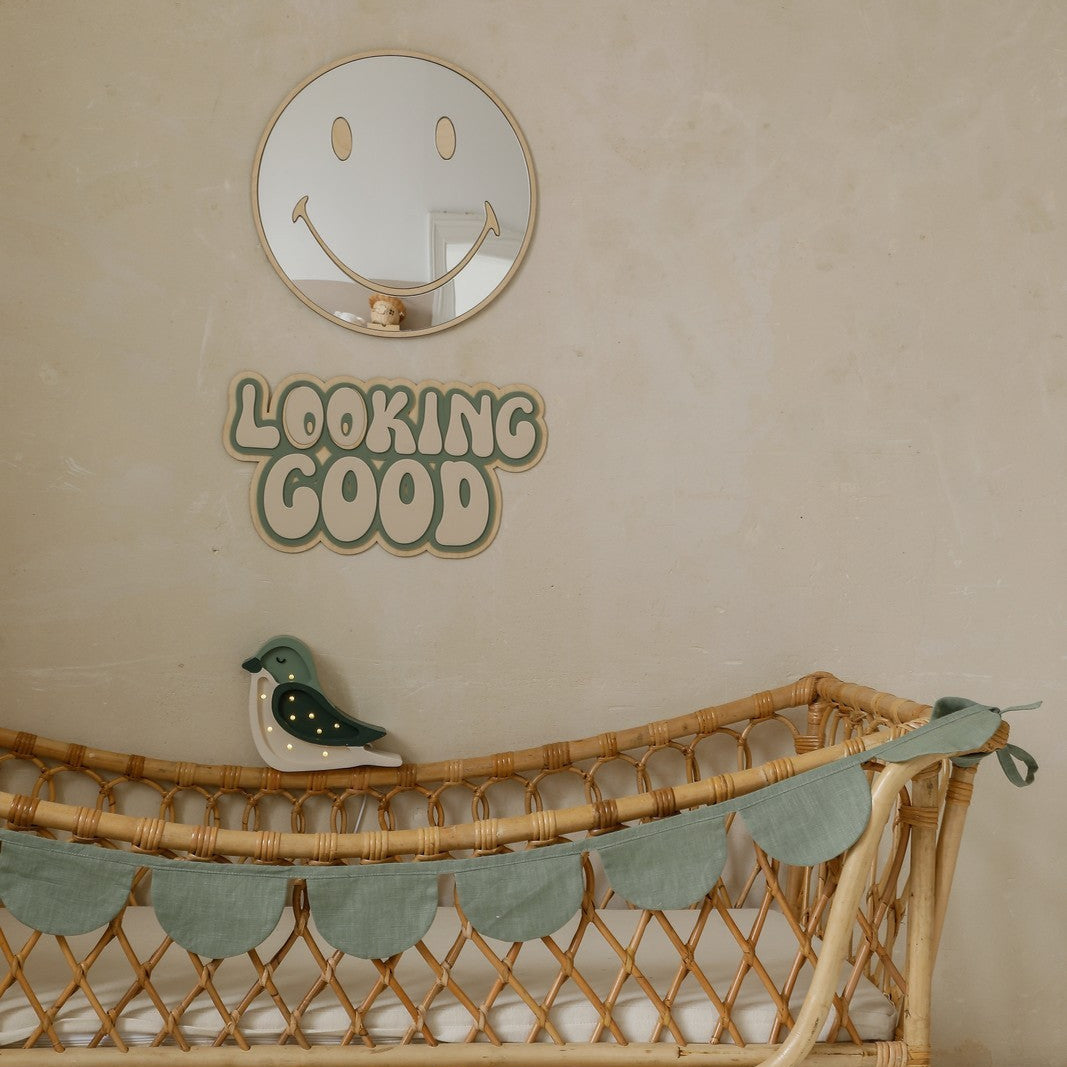 Kids Room Emoji Mirror – Child-Friendly Acrylic & Wood